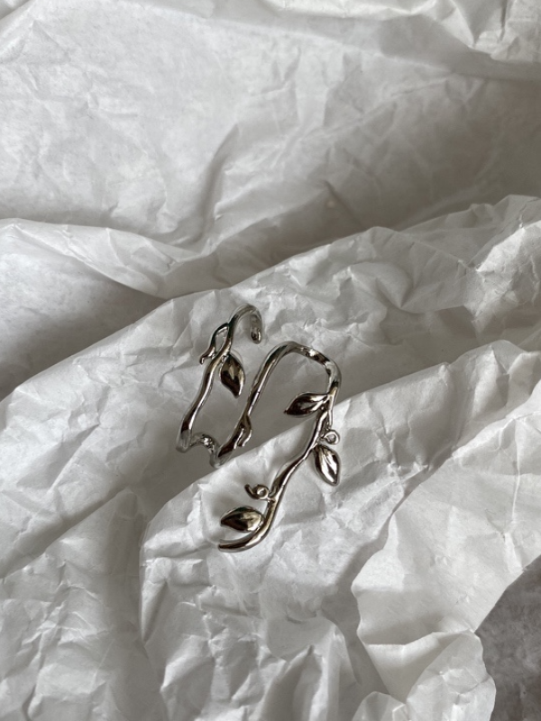 Elegant Statement Alloy Leaves 1 Piece Single Earring